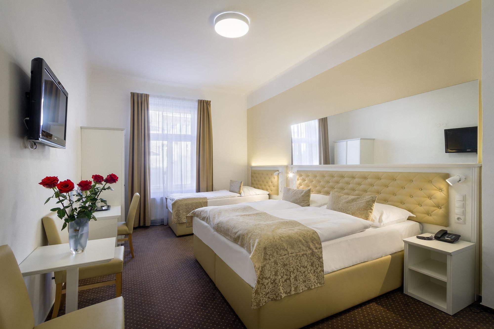 Hotel Taurus Prague Luaran gambar