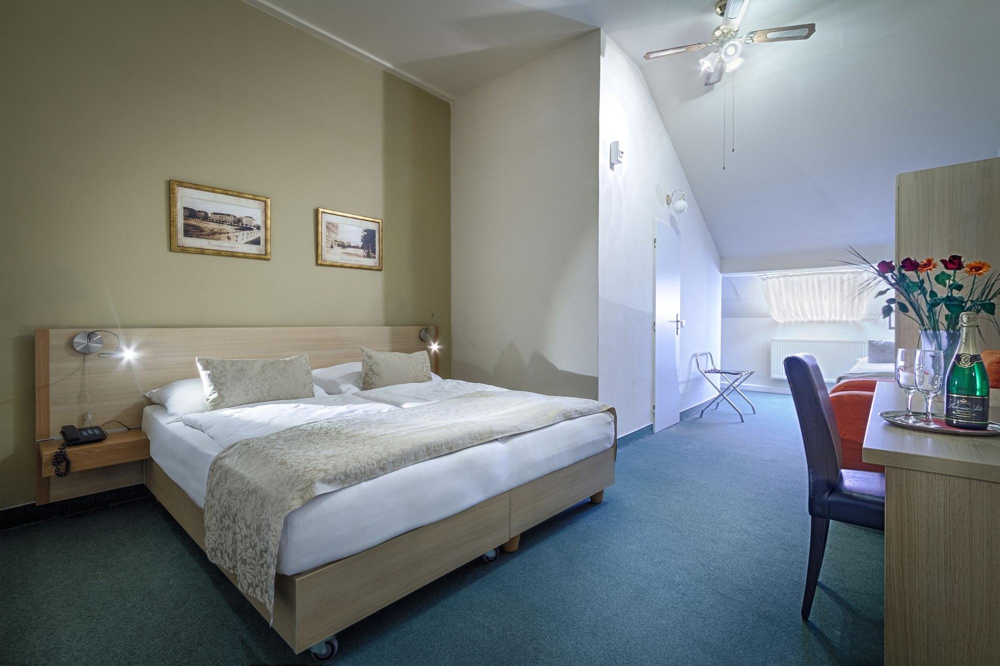 Hotel Taurus Prague Luaran gambar
