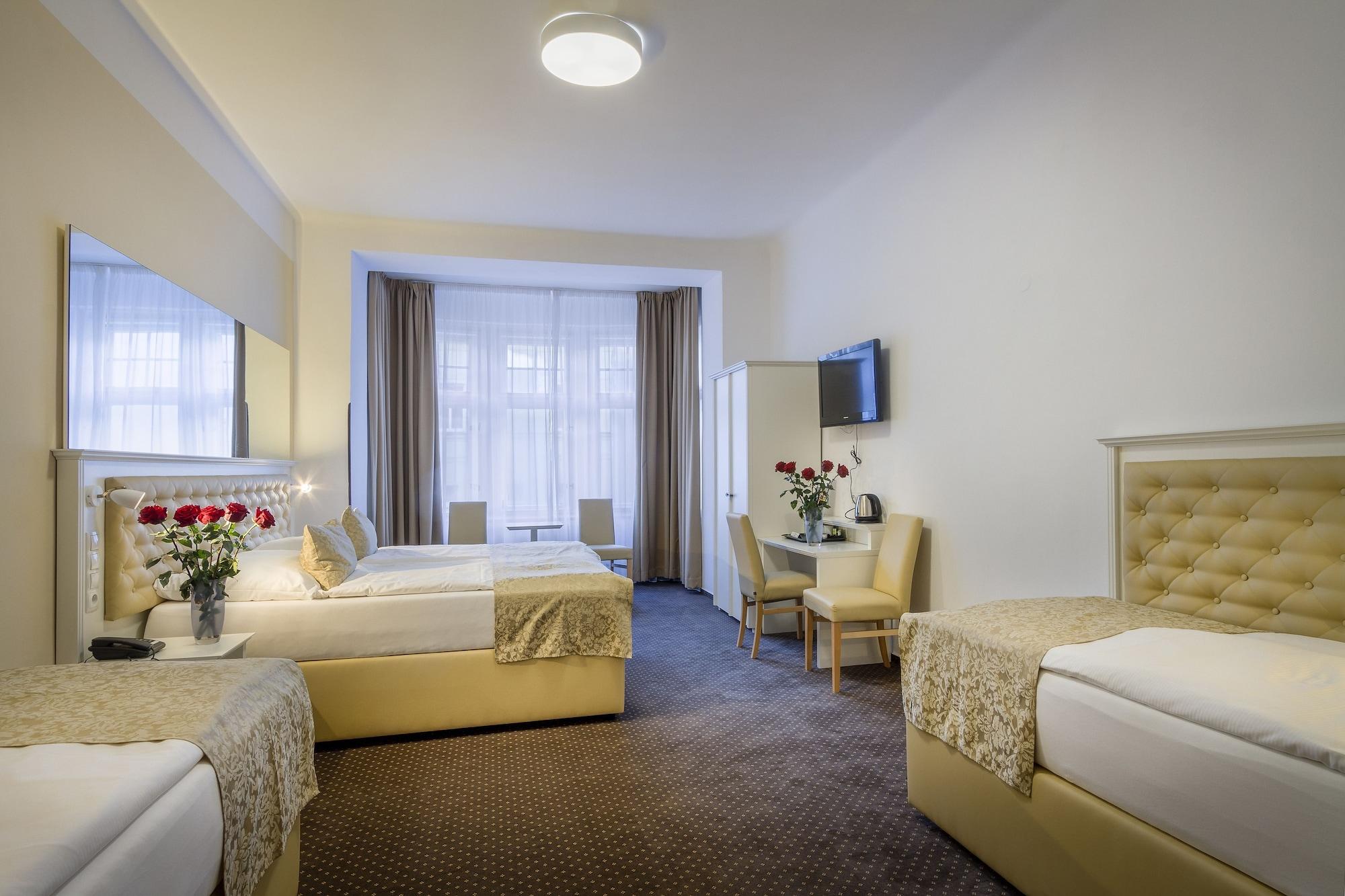 Hotel Taurus Prague Luaran gambar