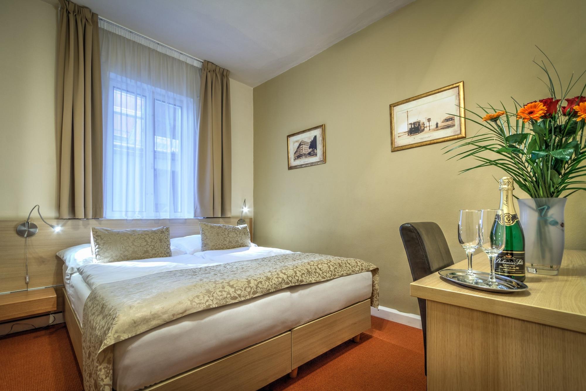 Hotel Taurus Prague Luaran gambar