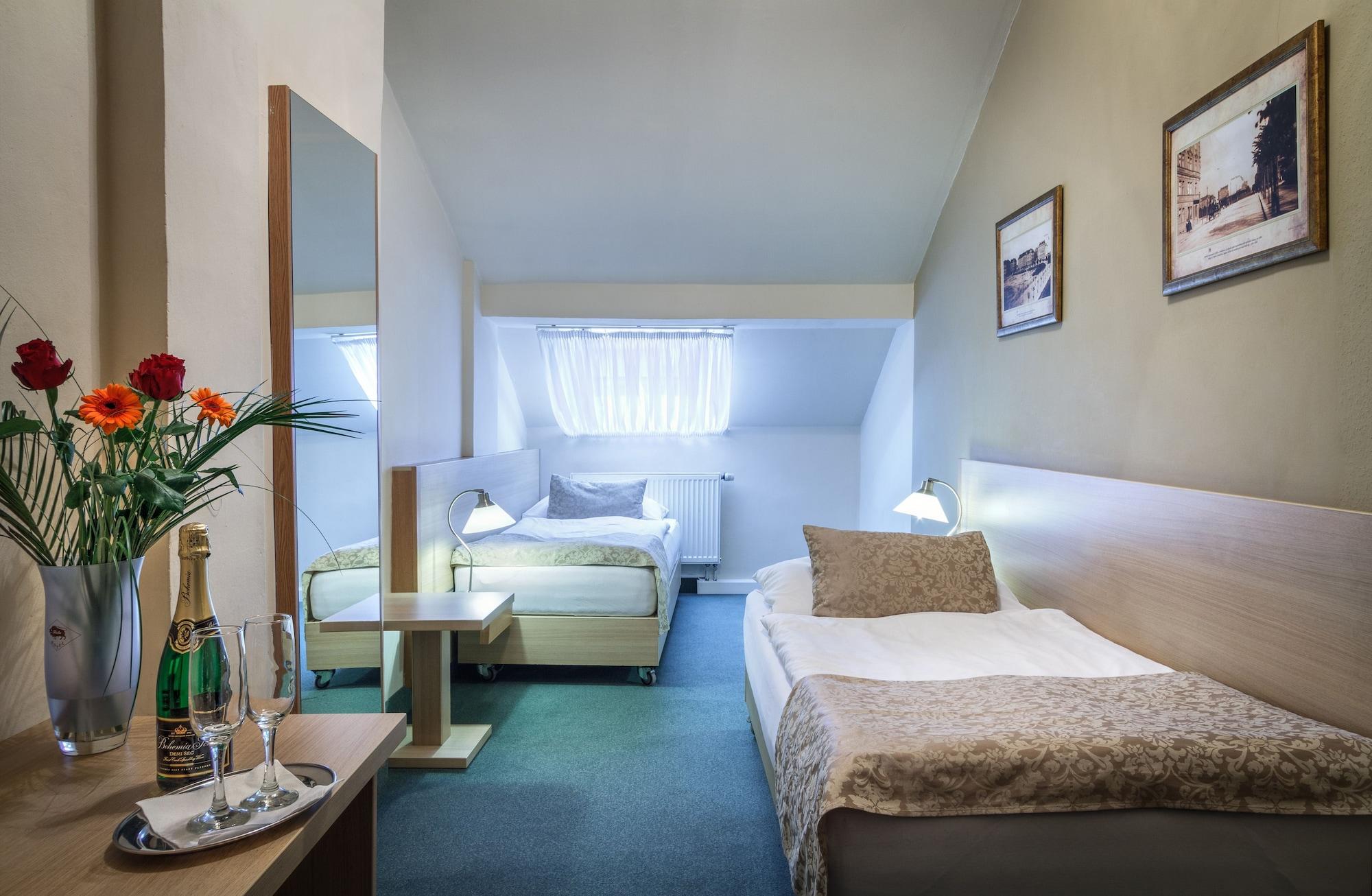 Hotel Taurus Prague Luaran gambar