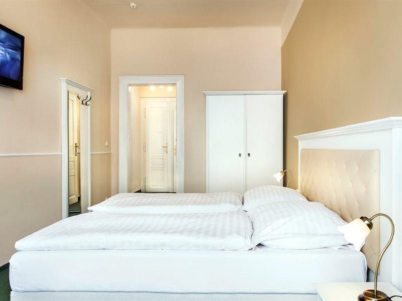 Hotel Taurus Prague Luaran gambar
