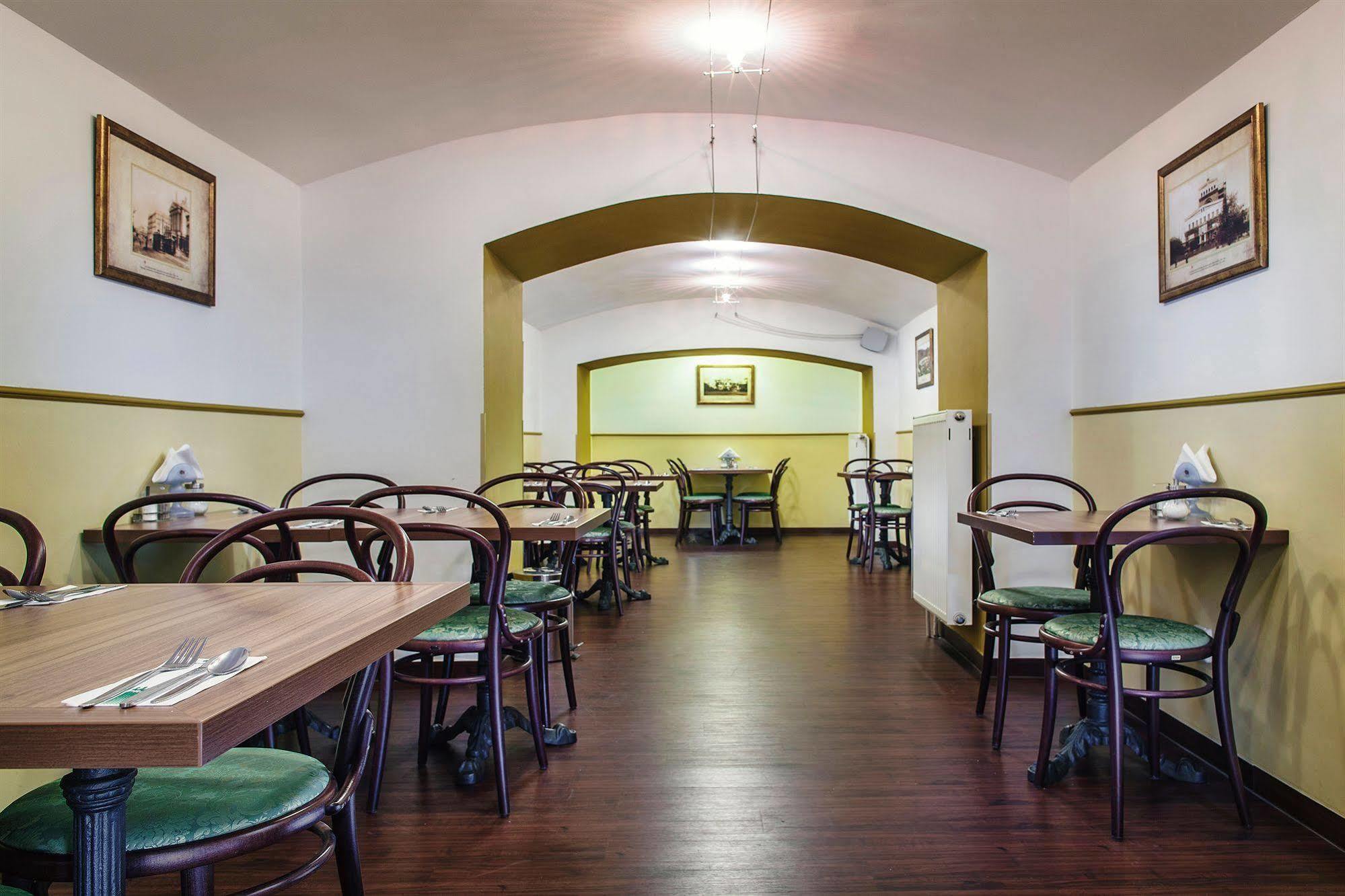 Hotel Taurus Prague Luaran gambar
