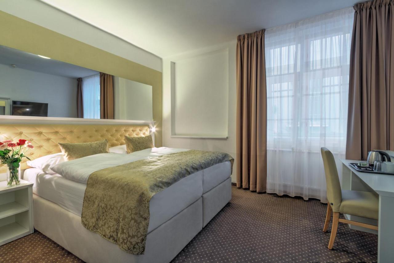Hotel Taurus Prague Luaran gambar